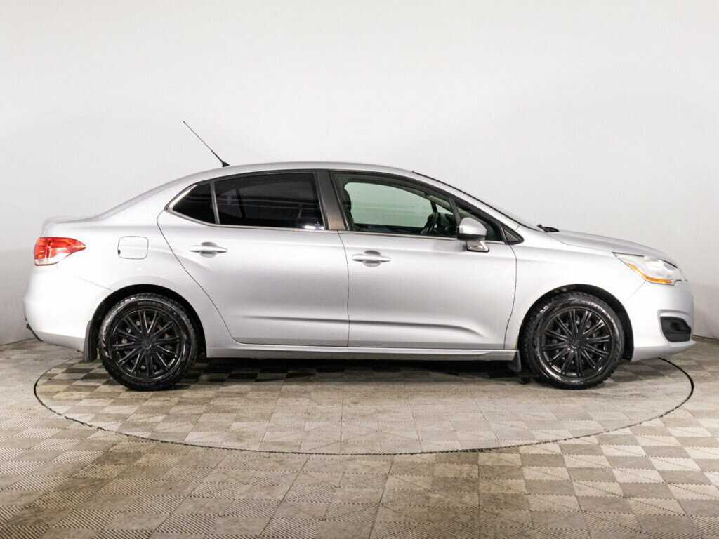 Б/У Ситроен Ц4 2013 года. Фото: #3