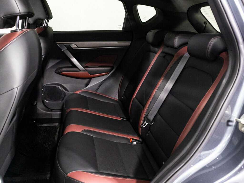 Б/У Джили Кулрэй 2021 года. Фото: #9