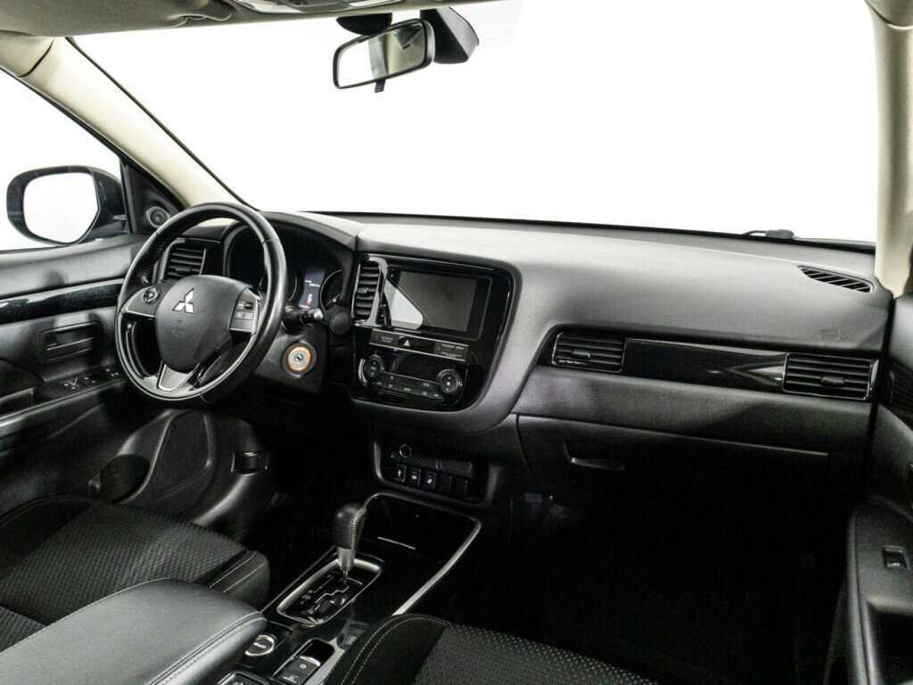 Mitsubishi Outlander 2019 года с пробегом. Фото: #8