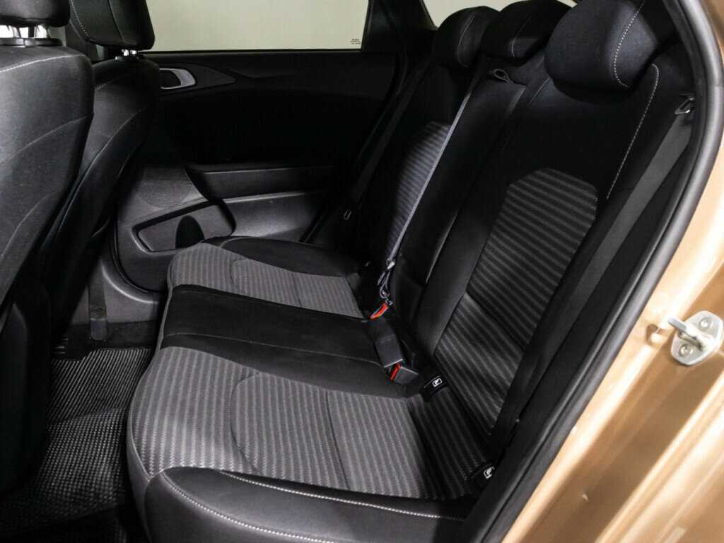 Б/У Киа Сид 2021 года. Фото: #9