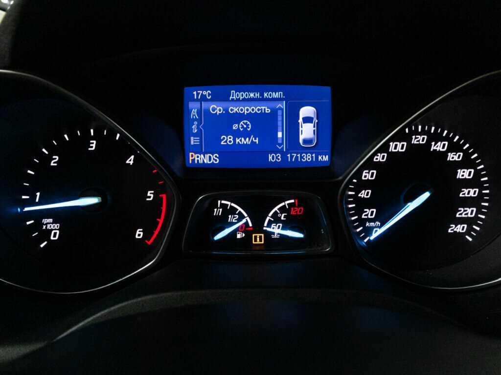 Б/У Форд Куга 2013 года. Фото: #11