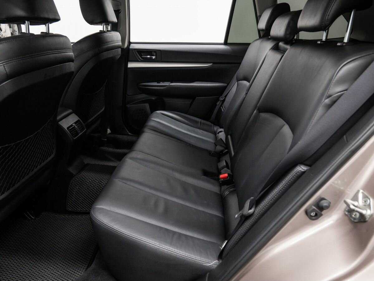 Subaru Outback 2012 года с пробегом. Фото: #12