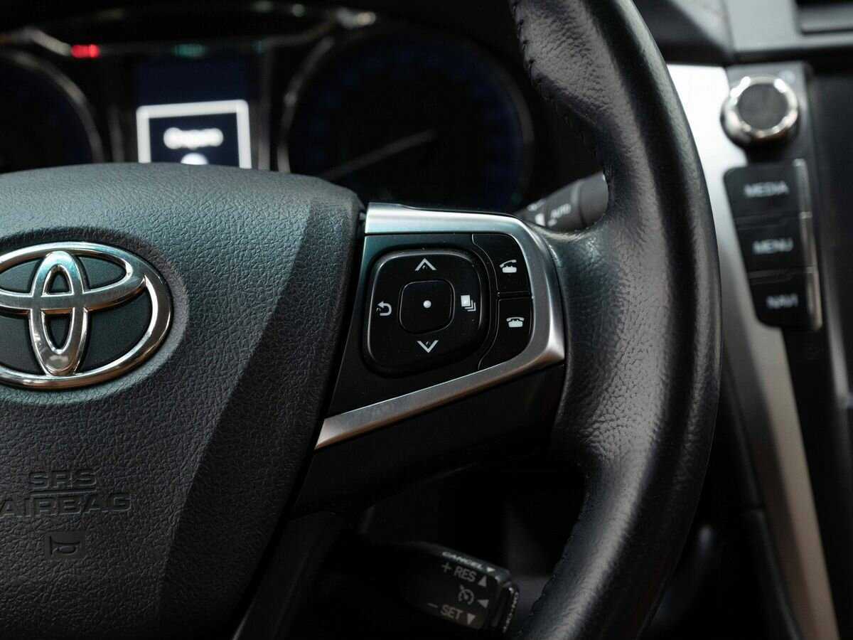 Б/У Тойота Камри 2017 года. Фото: #13