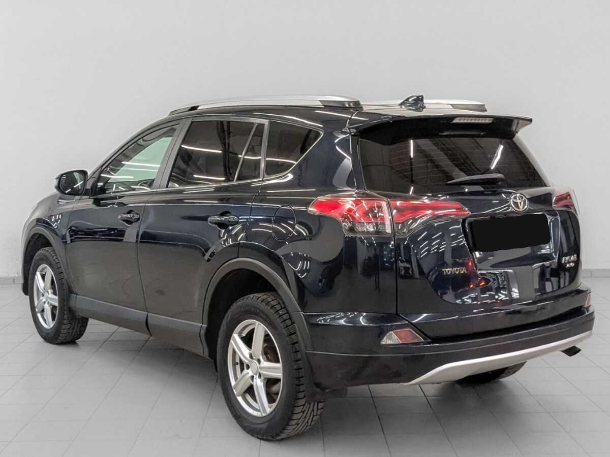 Toyota RAV4 2017 года с пробегом. Фото: #6
