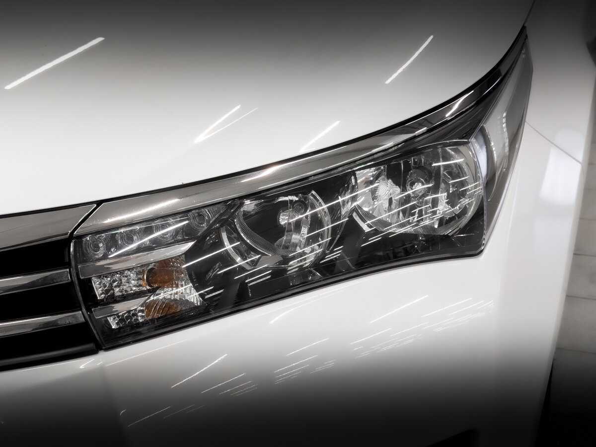 Б/У Тойота Королла 2014 года. Фото: #16