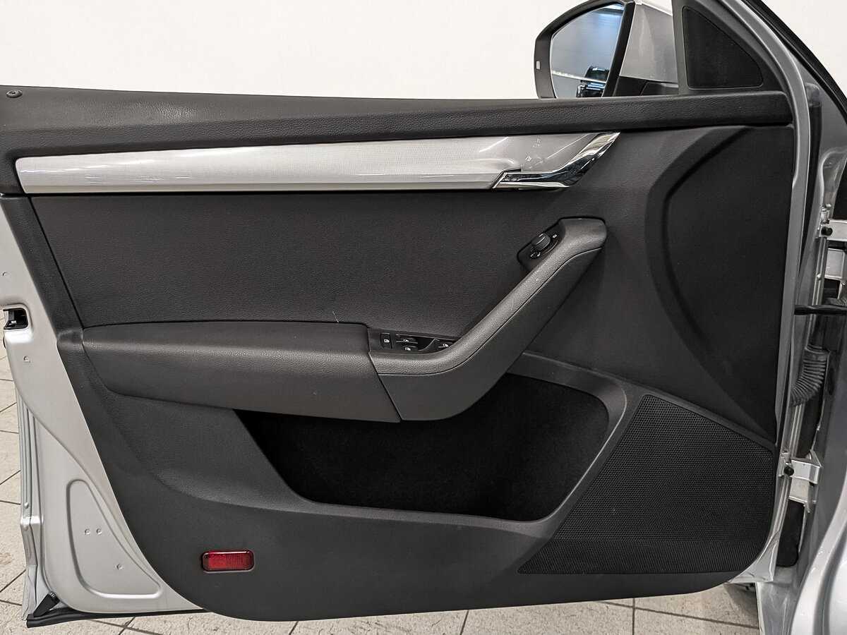 Б/У Шкода Октавия 2016 года. Фото: #18