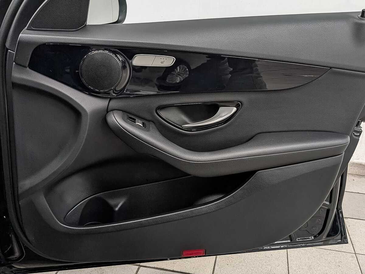 Mercedes-Benz C-Класс 2018 года с пробегом. Фото: #22