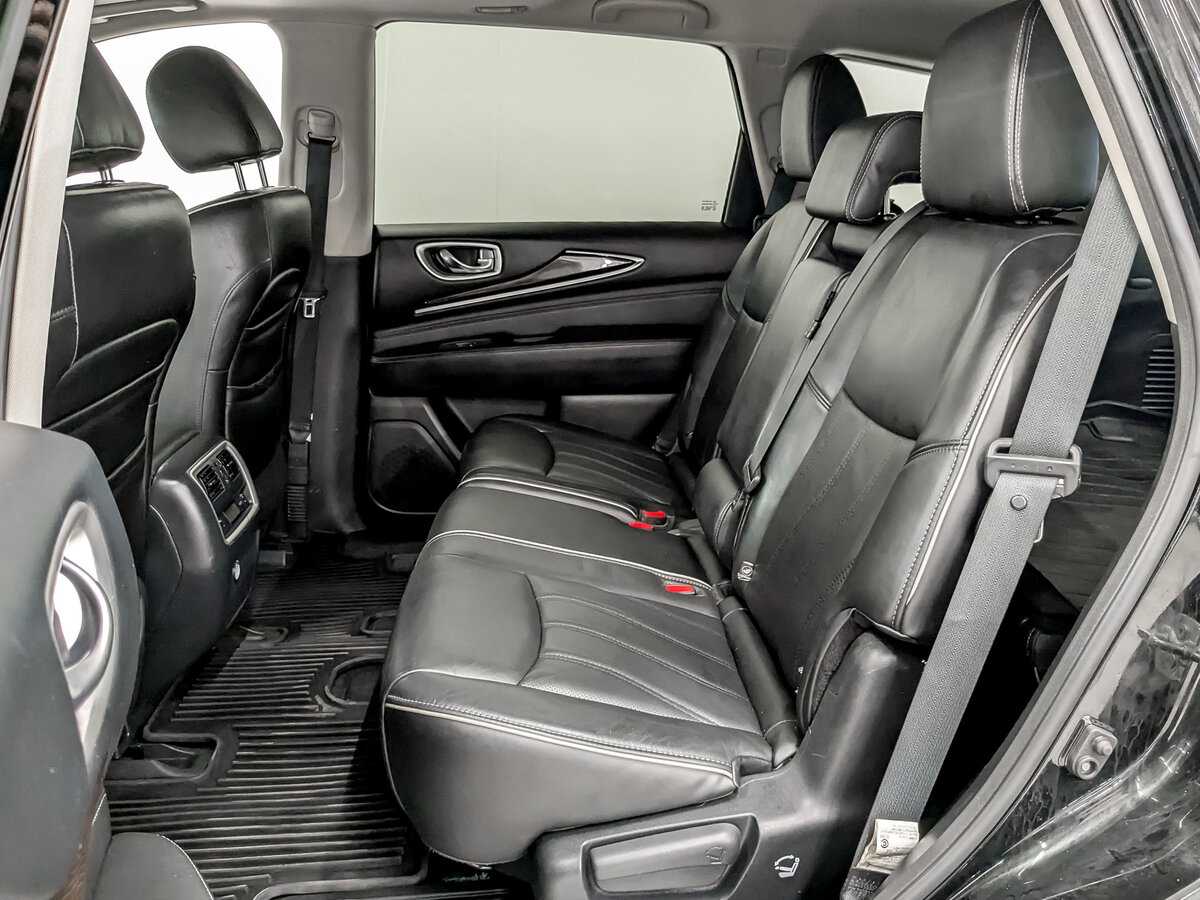 Infiniti QX60 2017 года с пробегом. Фото: #11