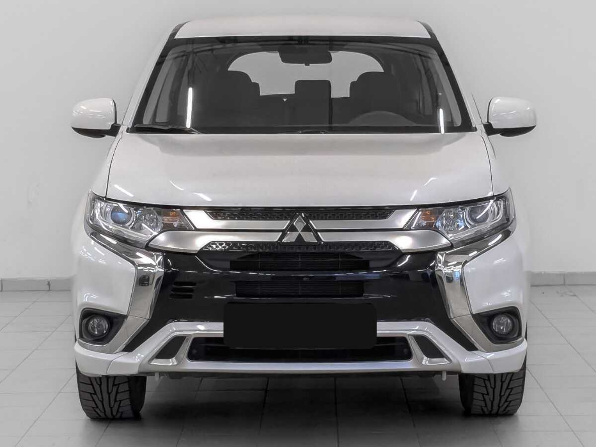 Mitsubishi Outlander 2022 года с пробегом. Фото: #1
