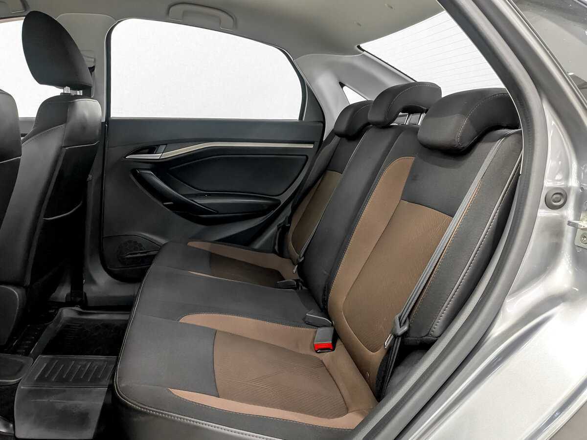 Б/У Лада (ВАЗ) Веста 2017 года. Фото: #11