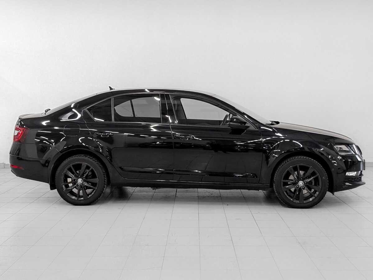 Б/У Шкода Октавия 2019 года. Фото: #3