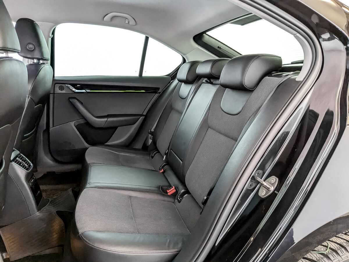 Б/У Шкода Октавия 2019 года. Фото: #11