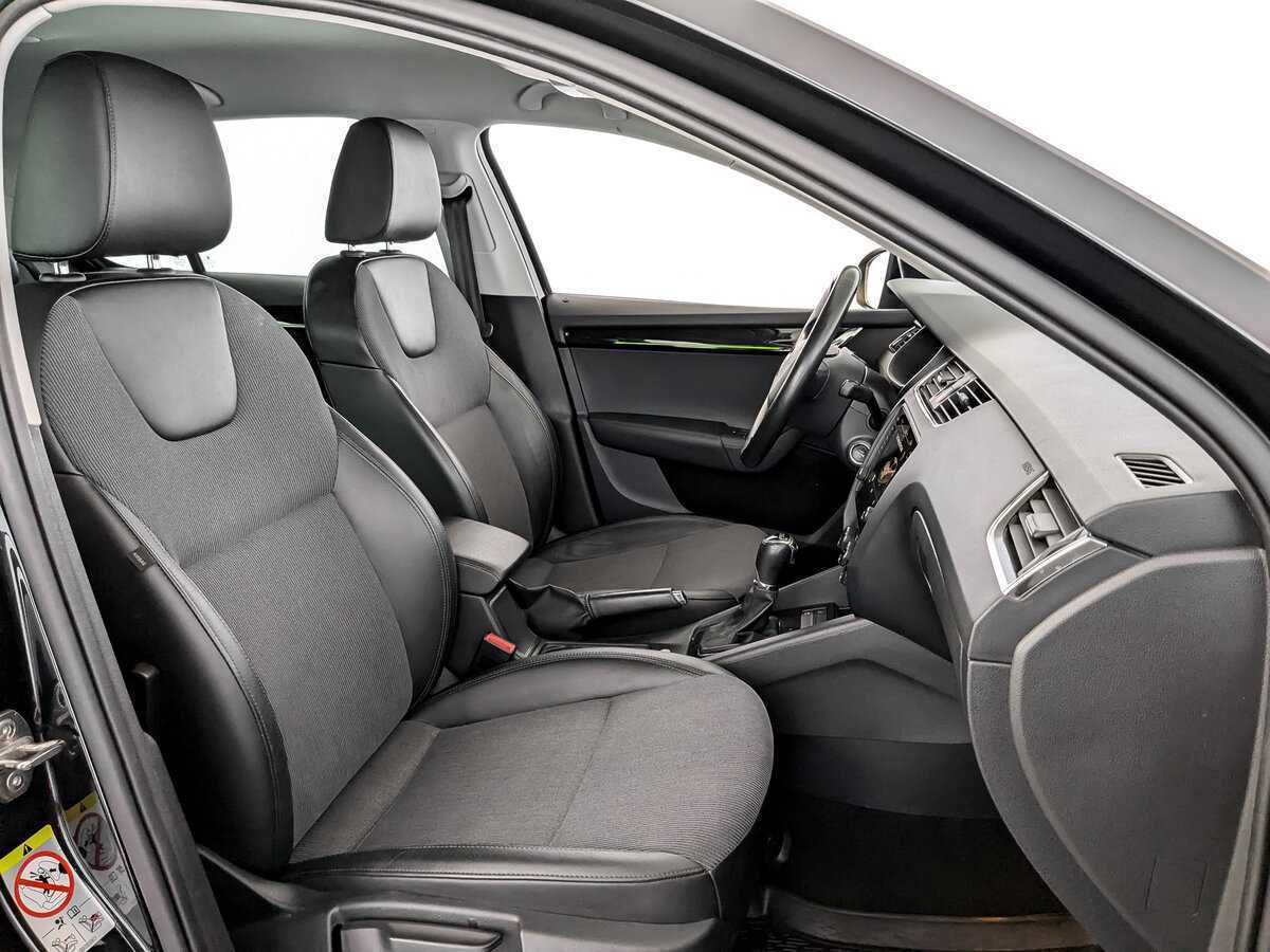 Б/У Шкода Октавия 2019 года. Фото: #22