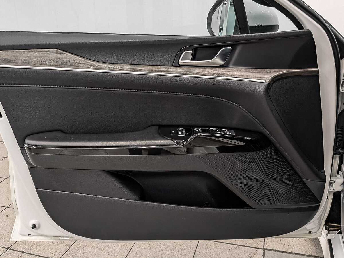 Б/У Киа К5 2022 года. Фото: #16