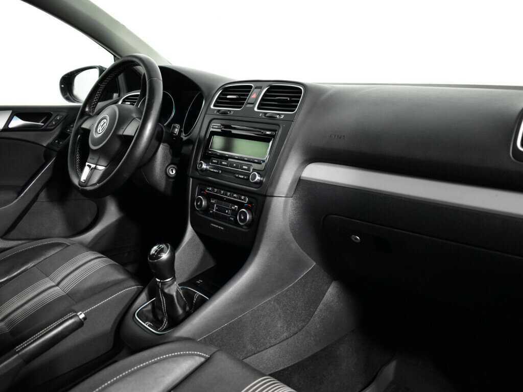 Б/У Фольксваген Гольф 2012 года. Фото: #8