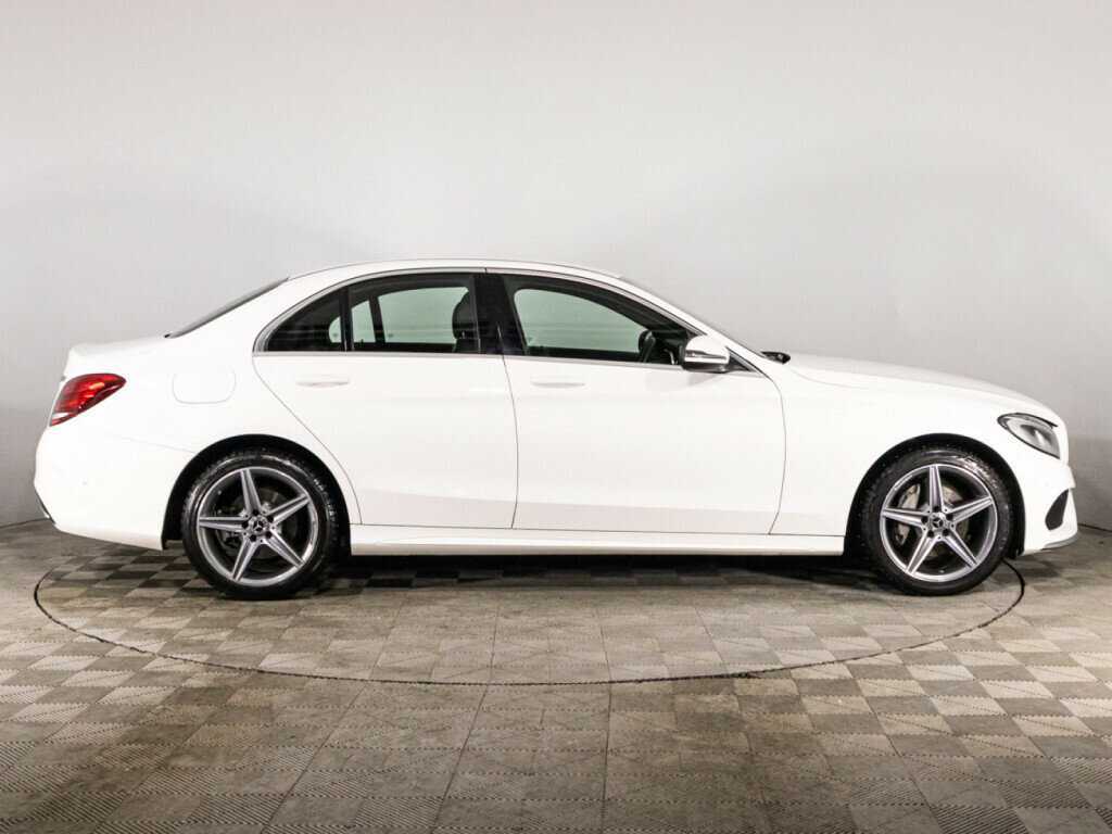 Mercedes-Benz C-Класс 2017 года с пробегом. Фото: #3