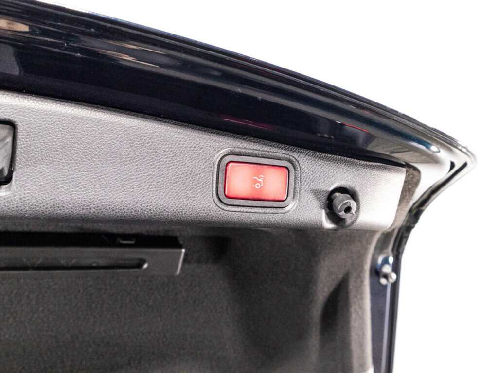 Mercedes-Benz E-Класс 2017 года с пробегом. Фото: #14