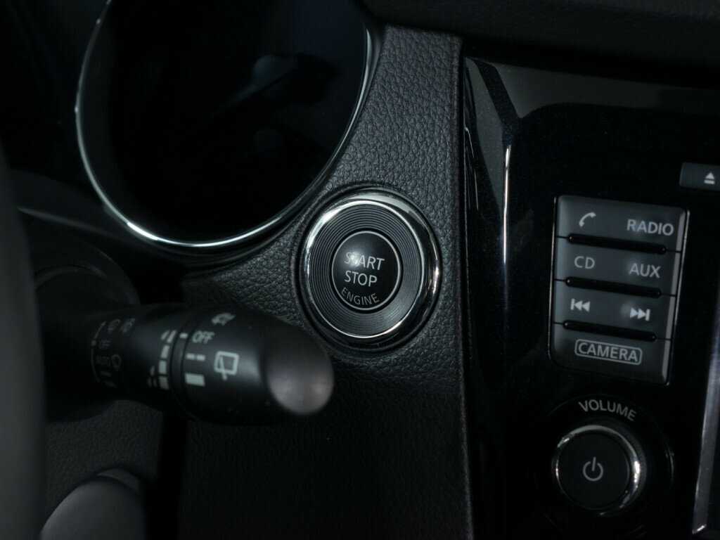 Б/У Ниссан Икс-Трейл 2017 года. Фото: #13