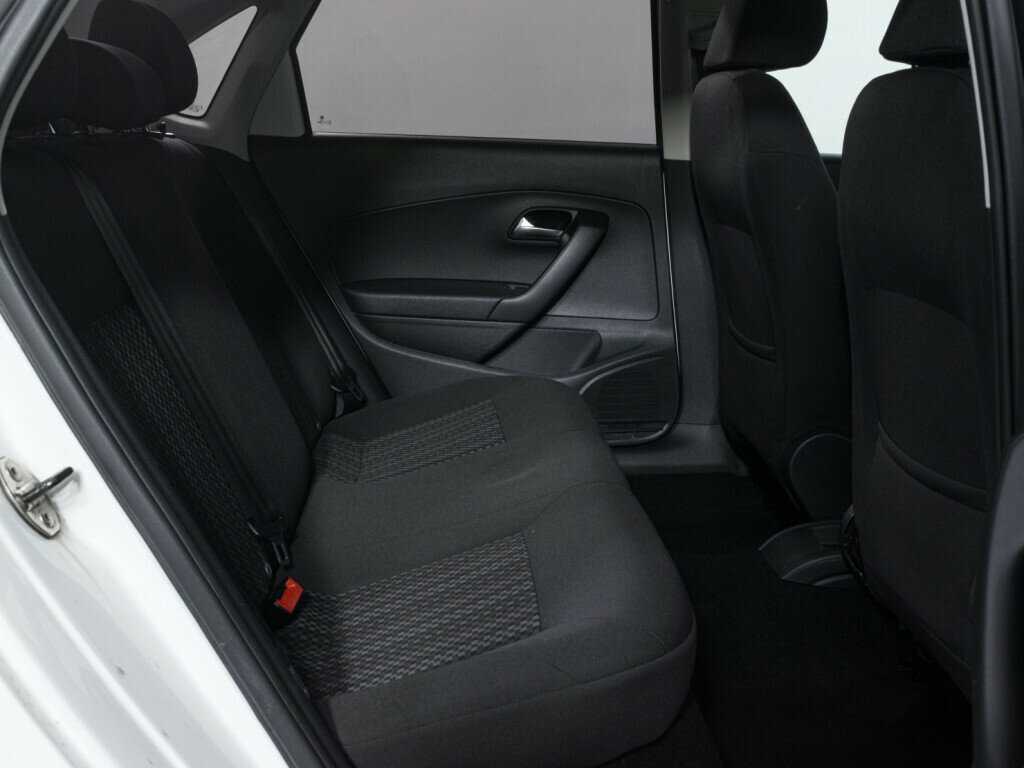 Б/У Фольксваген Поло 2019 года. Фото: #9