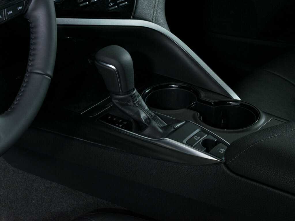 Б/У Тойота Камри 2021 года. Фото: #11