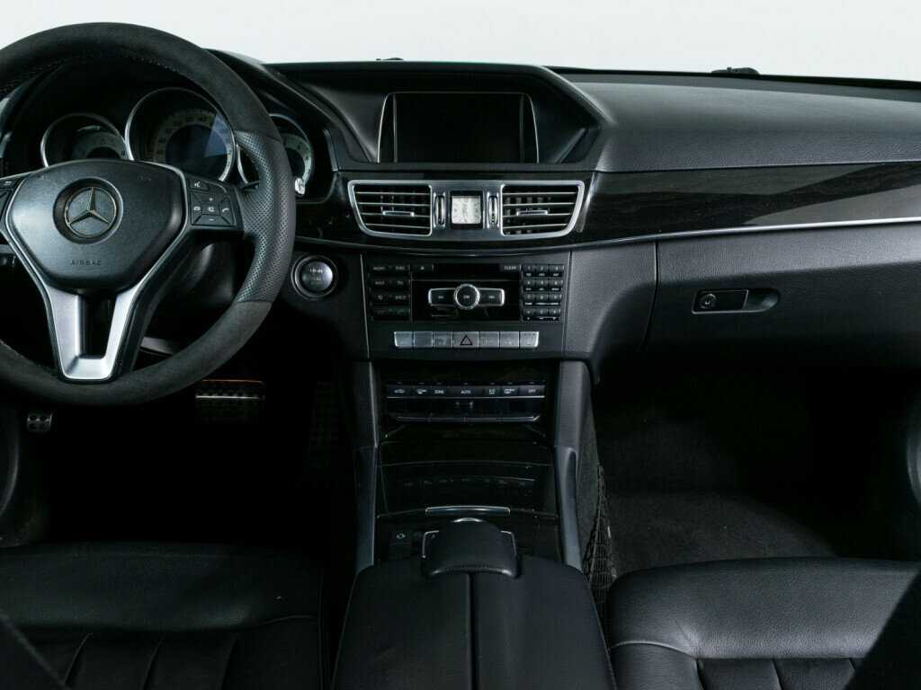 Mercedes-Benz E-Класс 2013 года с пробегом. Фото: #9