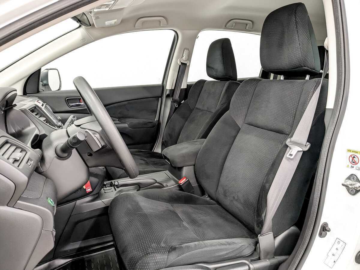 Б/У Хонда ЦР-В 2012 года. Фото: #17