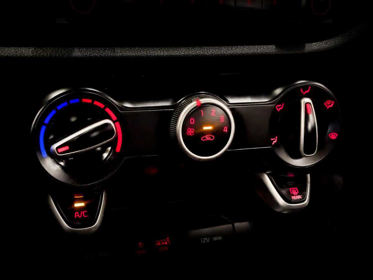 Б/У Киа Рио 2020 года. Фото: #21