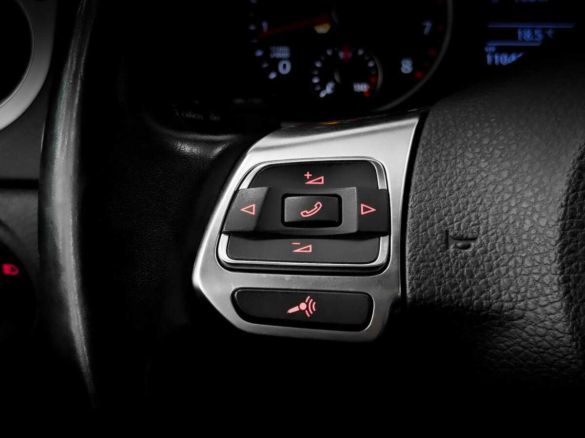 Б/У Фольксваген Тигуан 2016 года. Фото: #24