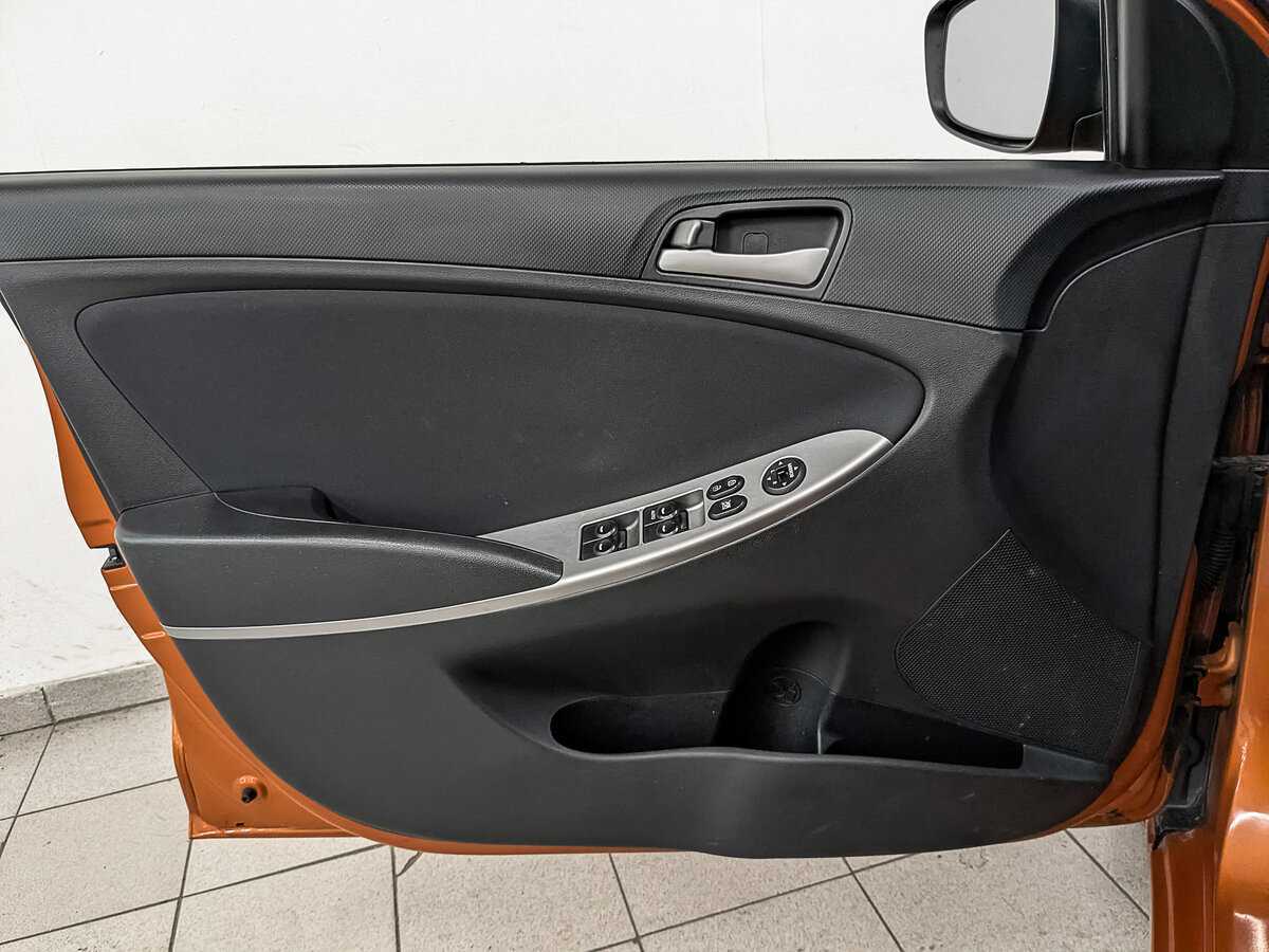 Б/У Хендай Солярис 2015 года. Фото: #16