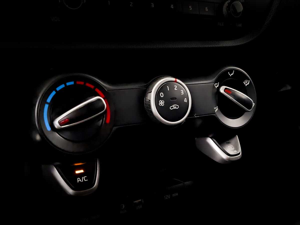 Б/У Киа Рио 2020 года. Фото: #21