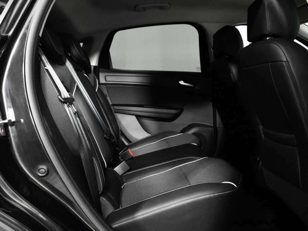 Б/У Рено Аркана 2021 года. Фото: #9