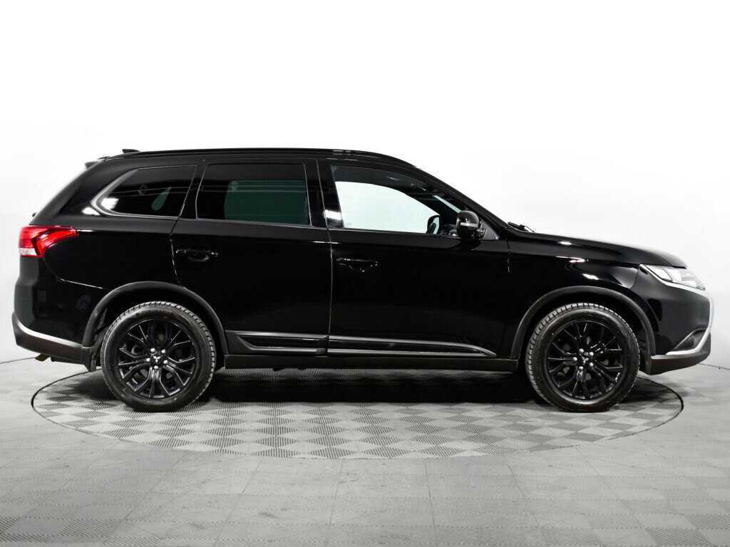 Mitsubishi Outlander 2021 года с пробегом. Фото: #3