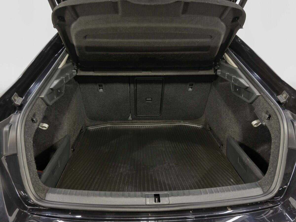 Б/У Шкода Октавия 2020 года. Фото: #22