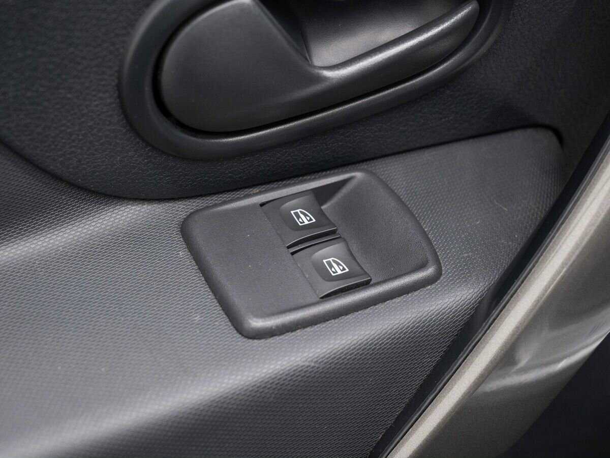 Б/У Рено Сандеро 2020 года. Фото: #15