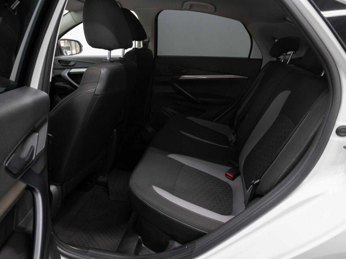 Б/У Лада (ВАЗ) Веста 2023 года. Фото: #9