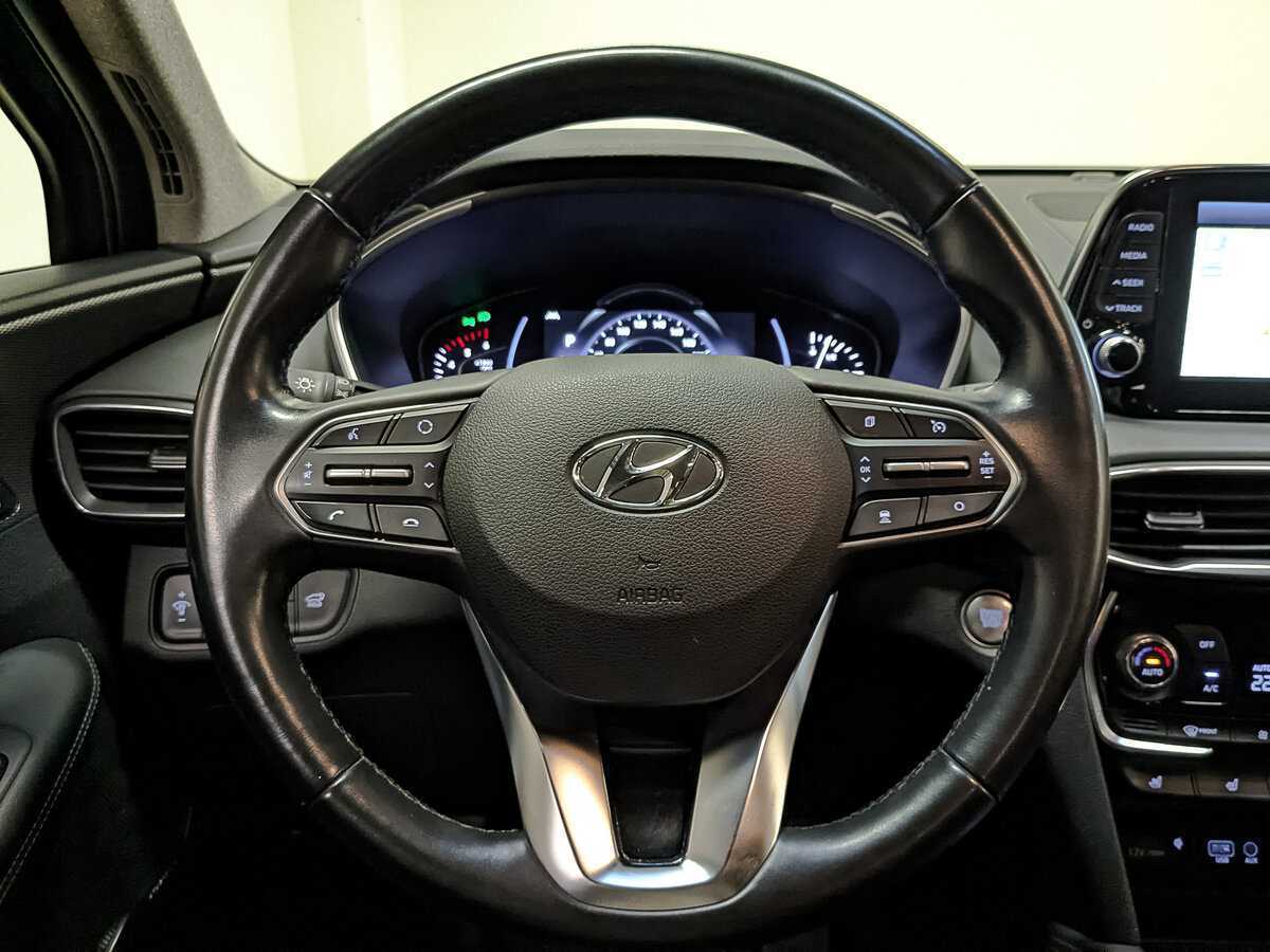 Hyundai Santa Fe 2018 года с пробегом. Фото: #19