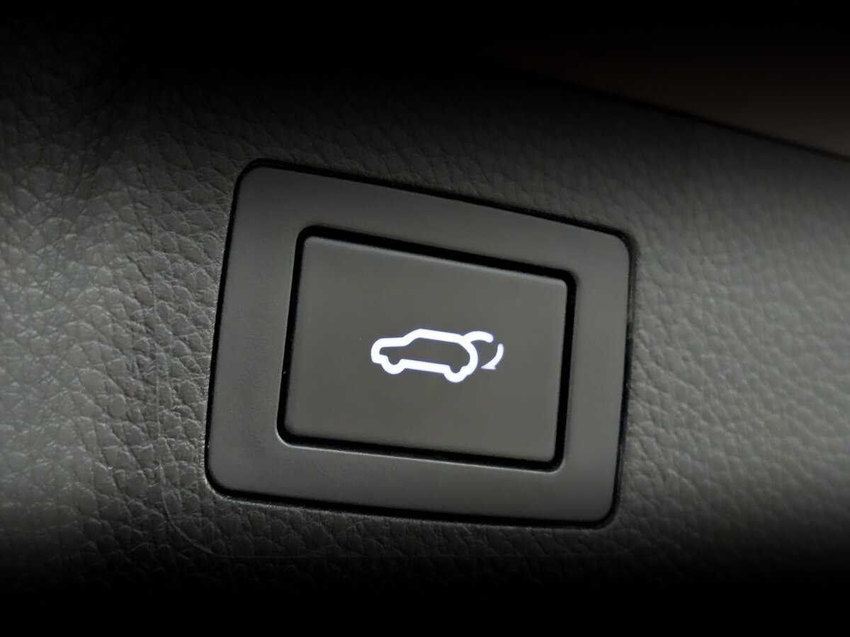 Б/У Хендай Санта Фе 2015 года. Фото: #23