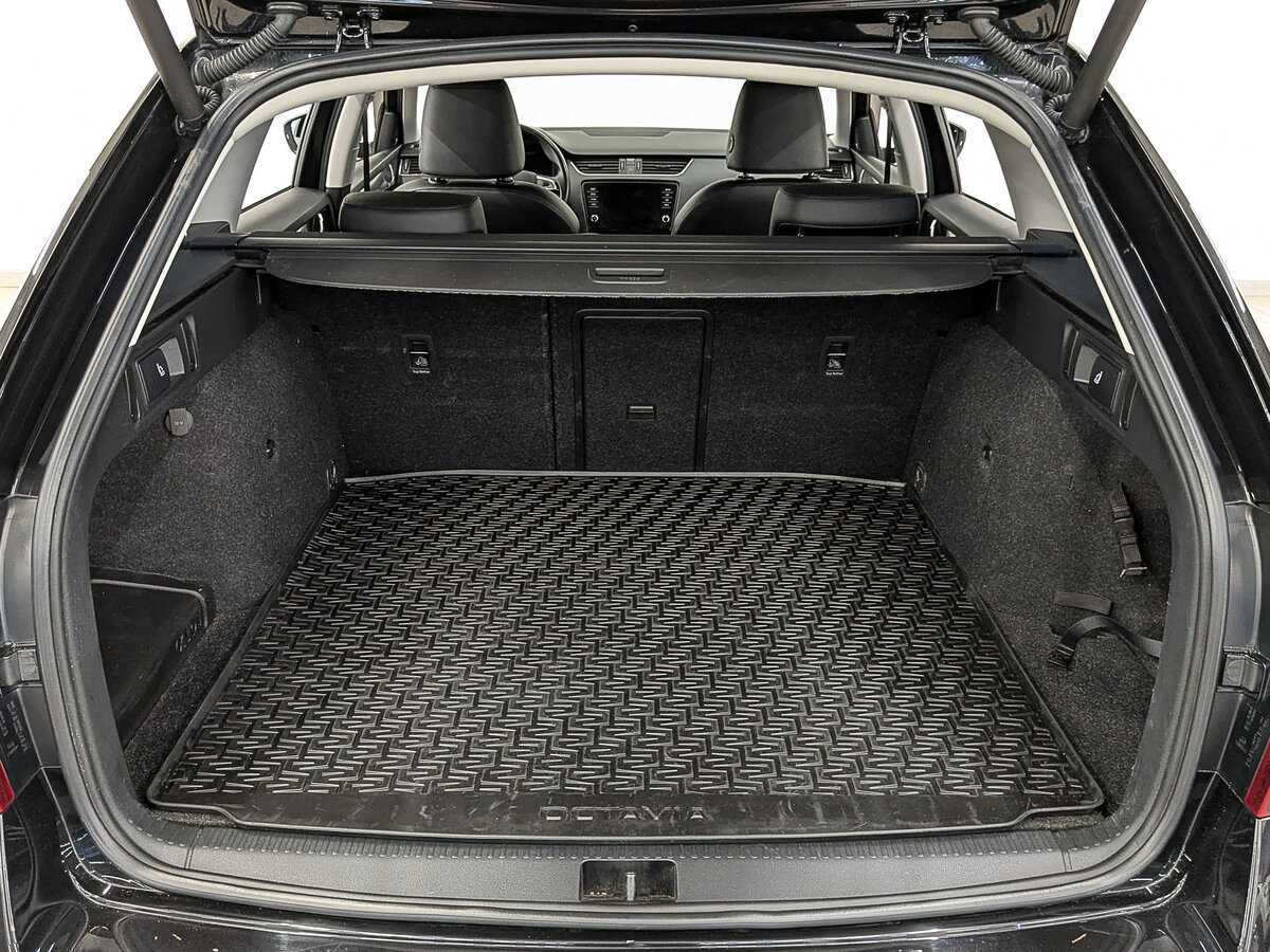 Б/У Шкода Октавия 2019 года. Фото: #9