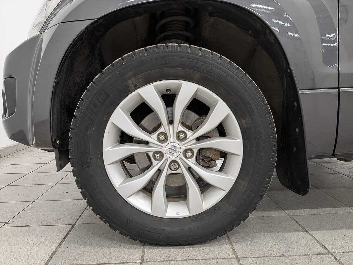 Suzuki Grand Vitara 2013 года с пробегом. Фото: #11