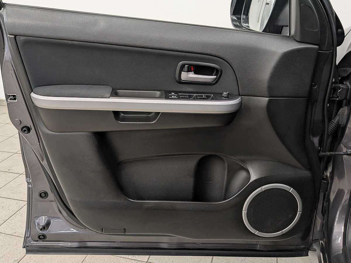 Suzuki Grand Vitara 2013 года с пробегом. Фото: #18