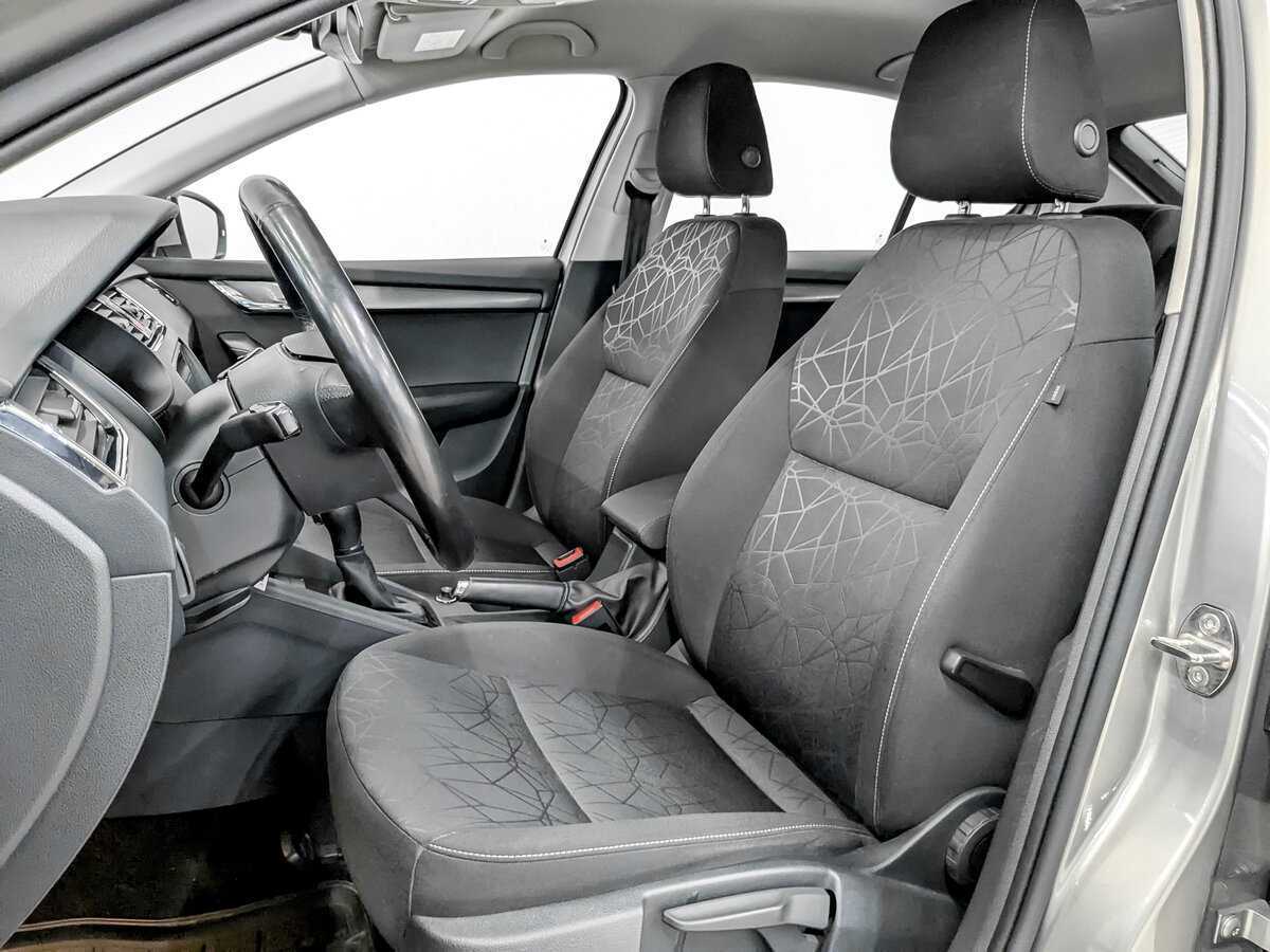 Б/У Шкода Октавия 2020 года. Фото: #17