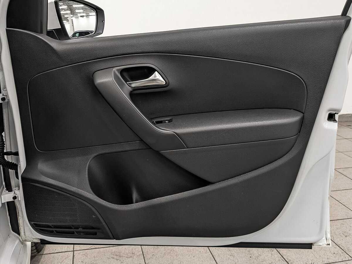 Б/У Фольксваген Поло 2018 года. Фото: #24