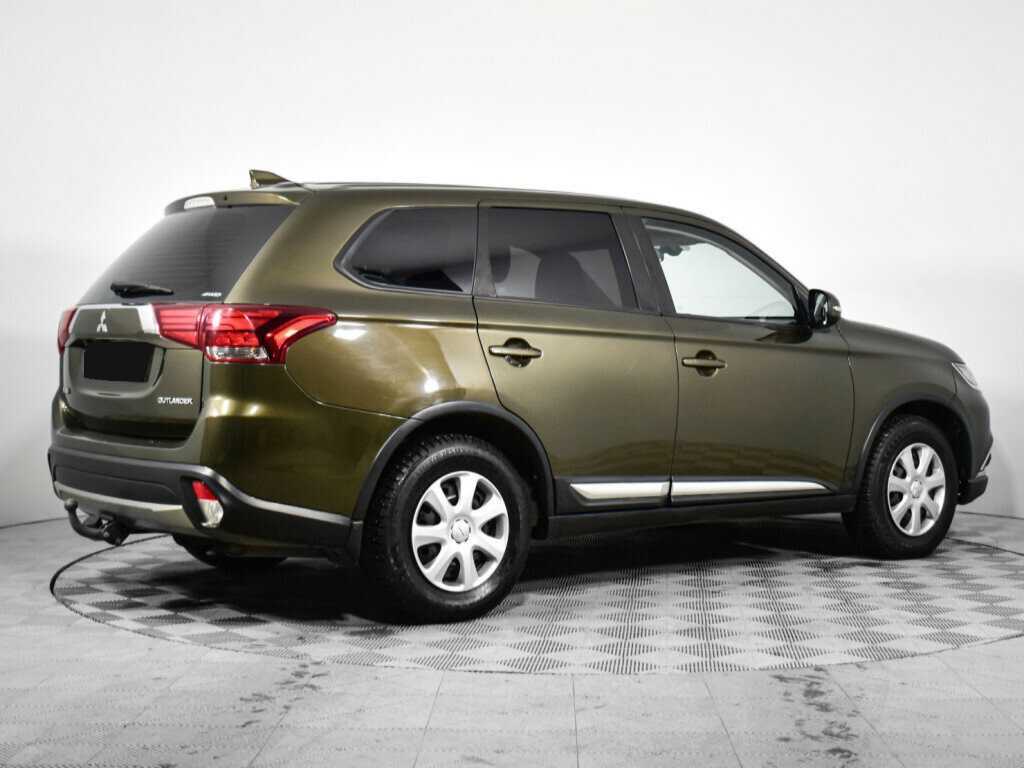 Mitsubishi Outlander 2017 года с пробегом. Фото: #4