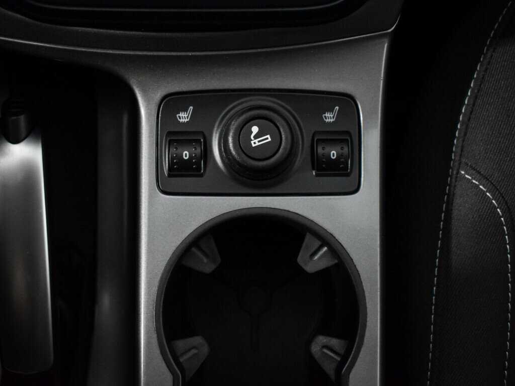 Б/У Форд Куга 2015 года. Фото: #11