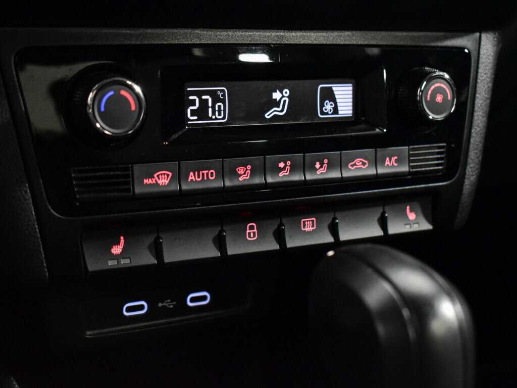 Б/У Фольксваген Поло 2020 года. Фото: #17