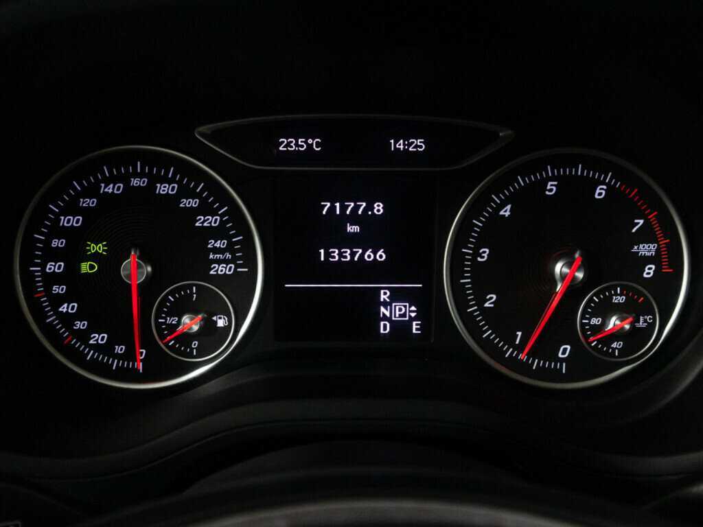 Mercedes-Benz B-Класс 2015 года с пробегом. Фото: #11