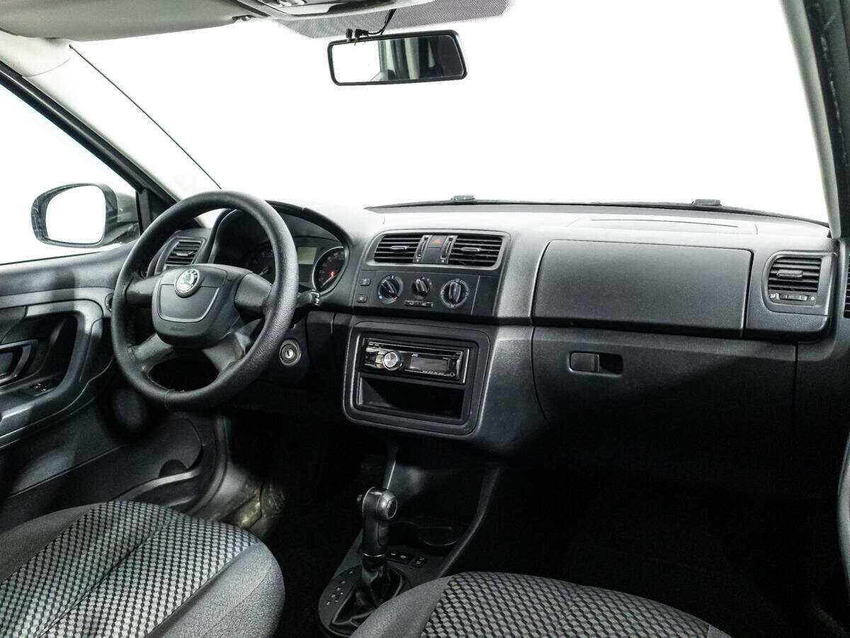 Б/У Шкода Фабия 2012 года. Фото: #8