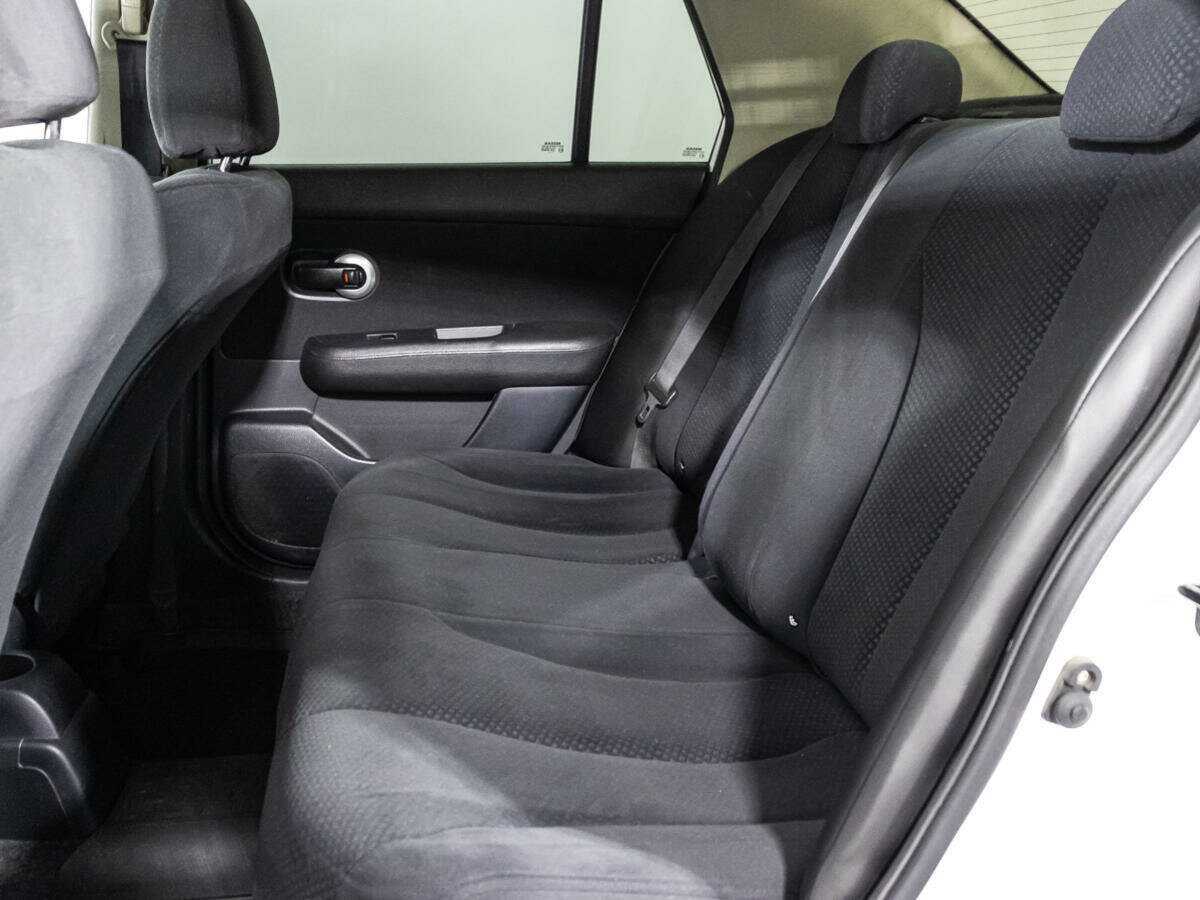 Б/У Ниссан Тиида 2013 года. Фото: #9