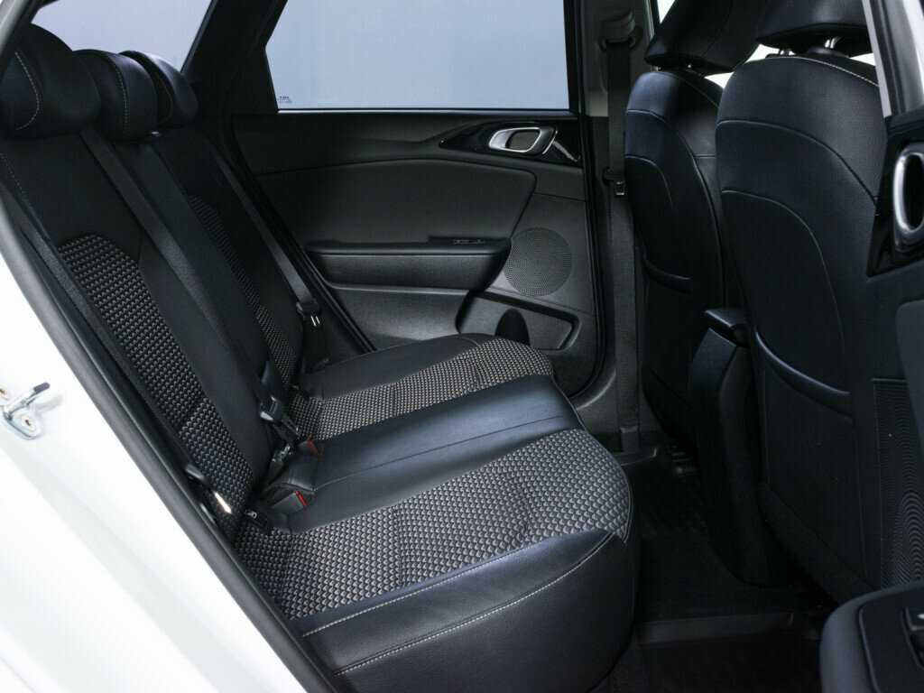 Б/У Киа Сид 2022 года. Фото: #9