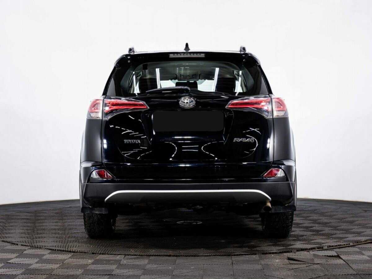 Б/У Тойота Рав4 2017 года. Фото: #4